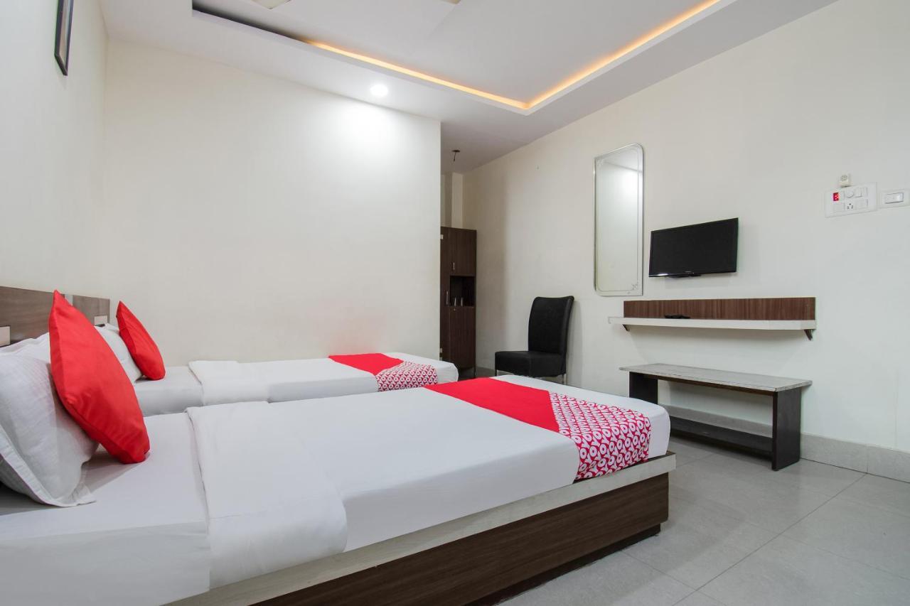 Oyo 44287 Hotel Aarav Plaza Muzaffarpur Bagian luar foto