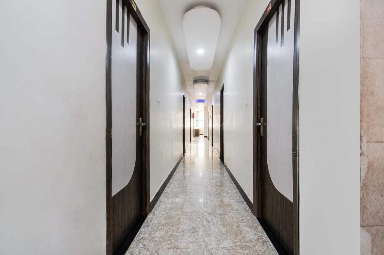 Oyo 44287 Hotel Aarav Plaza Muzaffarpur Bagian luar foto