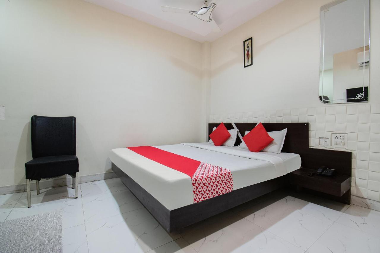 Oyo 44287 Hotel Aarav Plaza Muzaffarpur Bagian luar foto
